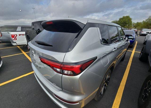 used 2024 Mitsubishi Outlander car, priced at $24,107