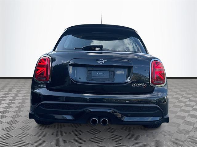 used 2024 MINI Hardtop car, priced at $23,045