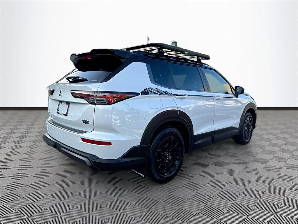 new 2025 Mitsubishi Outlander car, priced at $33,201