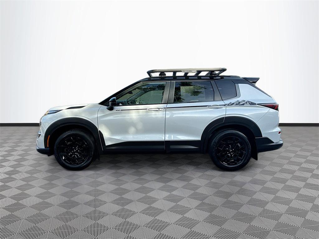 new 2025 Mitsubishi Outlander car, priced at $33,201