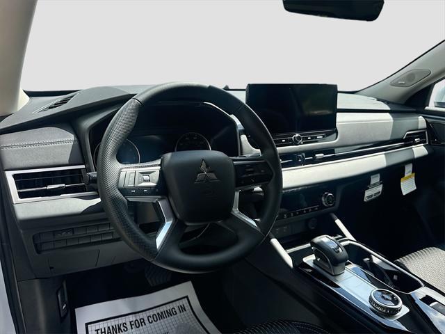 new 2025 Mitsubishi Outlander car, priced at $23,197