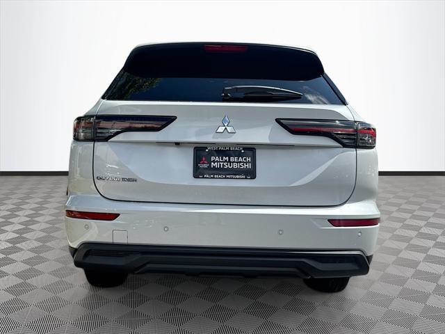 new 2025 Mitsubishi Outlander car, priced at $23,197