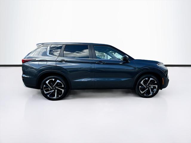 new 2024 Mitsubishi Outlander car, priced at $25,790