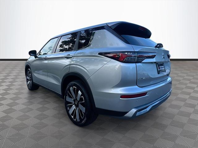 new 2025 Mitsubishi Outlander car, priced at $28,413