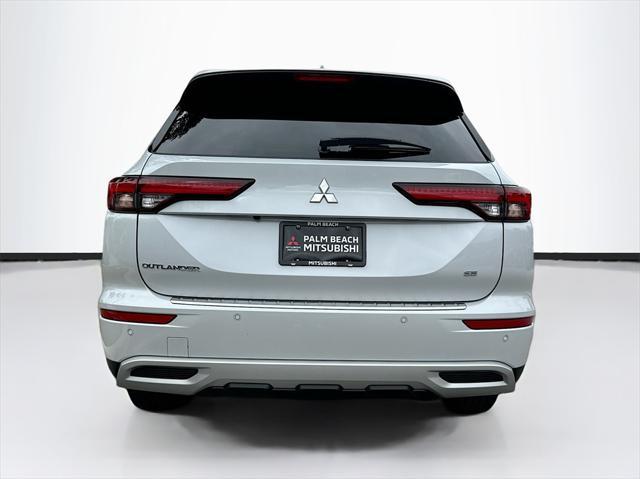 new 2024 Mitsubishi Outlander car, priced at $27,585