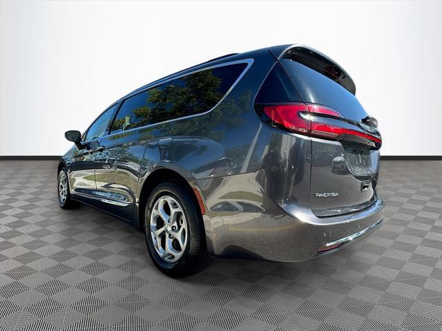 used 2023 Chrysler Pacifica car, priced at $23,387