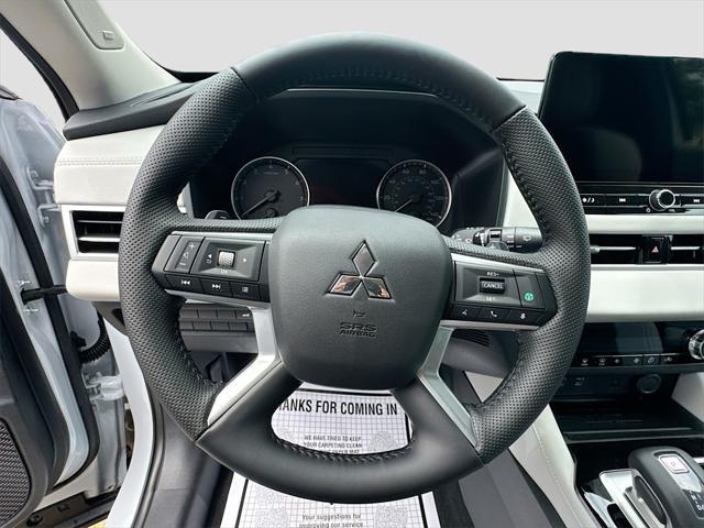 new 2025 Mitsubishi Outlander car, priced at $26,213