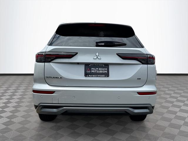 new 2025 Mitsubishi Outlander car, priced at $26,213