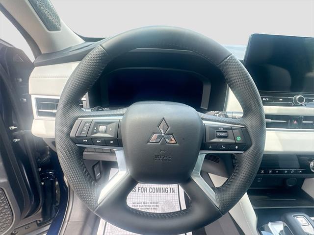 new 2025 Mitsubishi Outlander car, priced at $28,381
