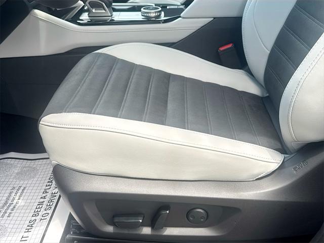 new 2025 Mitsubishi Outlander car, priced at $28,381