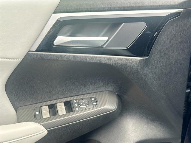 new 2025 Mitsubishi Outlander car, priced at $28,381