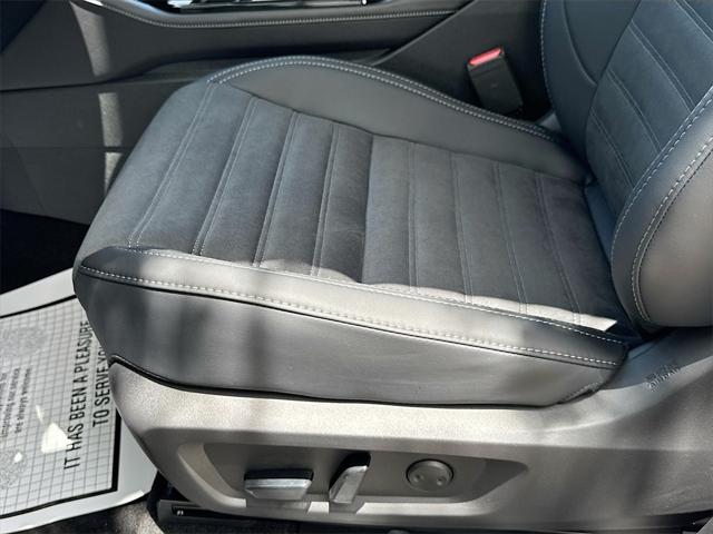 new 2025 Mitsubishi Outlander car, priced at $28,381