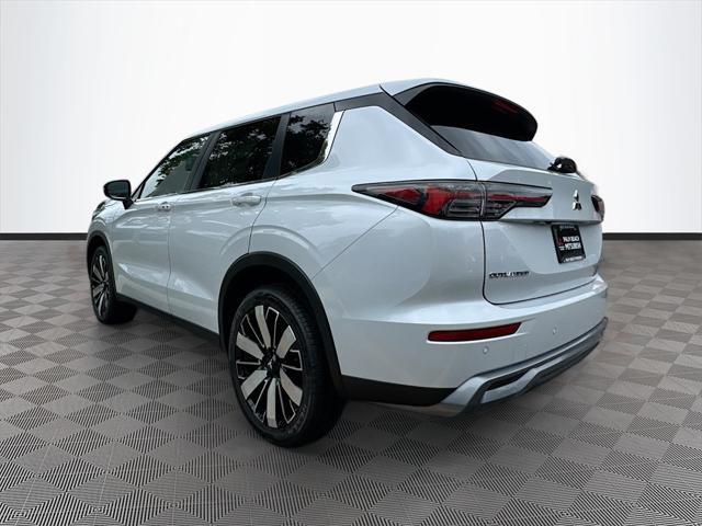 new 2025 Mitsubishi Outlander car, priced at $28,868
