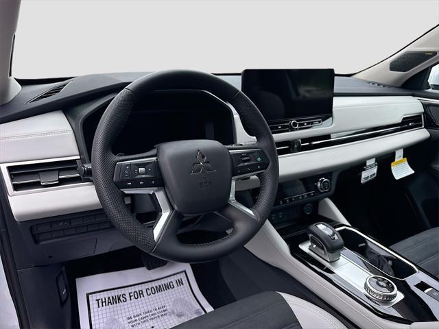 new 2025 Mitsubishi Outlander car, priced at $28,868