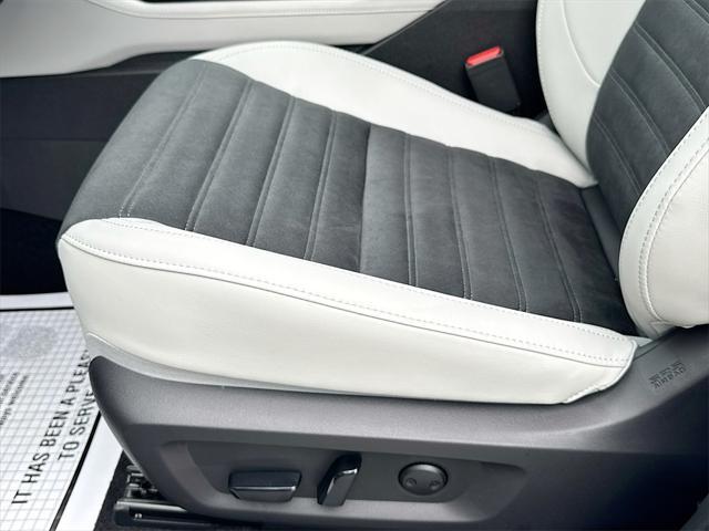 new 2025 Mitsubishi Outlander car, priced at $28,868