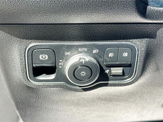 used 2023 Mercedes-Benz GLB 250 car, priced at $34,257