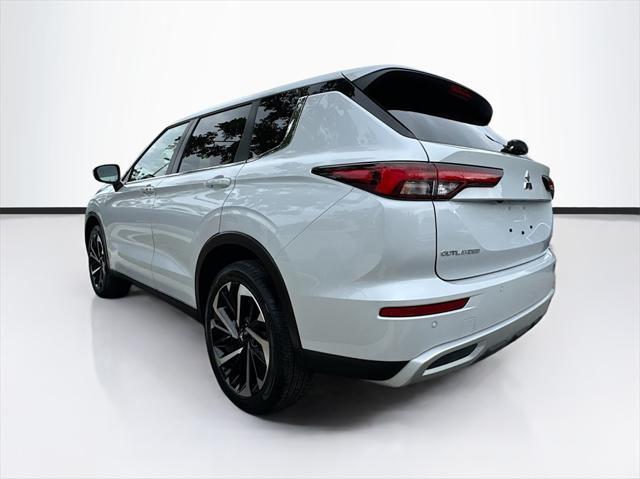 new 2024 Mitsubishi Outlander car, priced at $22,850