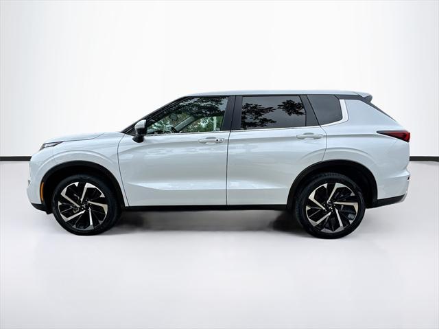 new 2024 Mitsubishi Outlander car, priced at $22,850