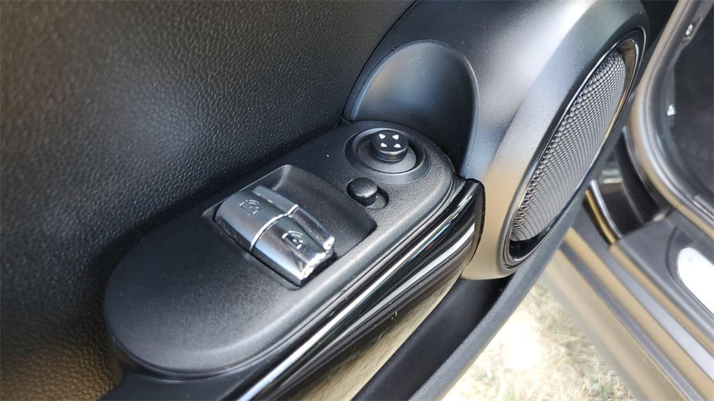 used 2019 MINI Hardtop car, priced at $13,271