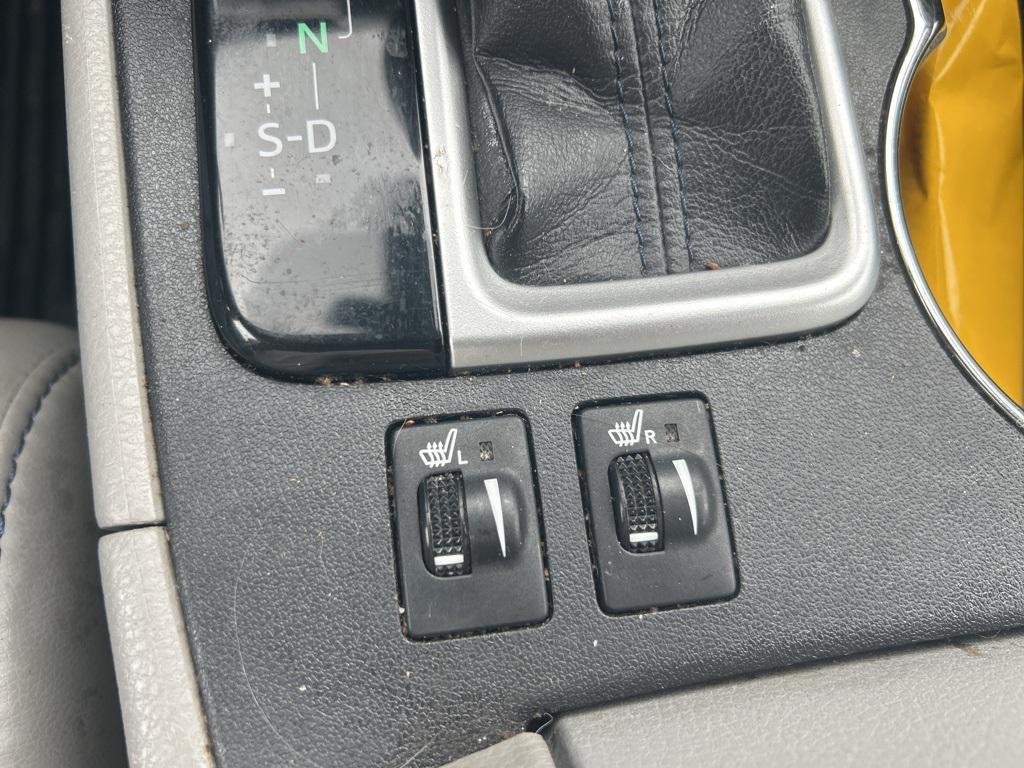 used 2019 Toyota Highlander car, priced at $27,795
