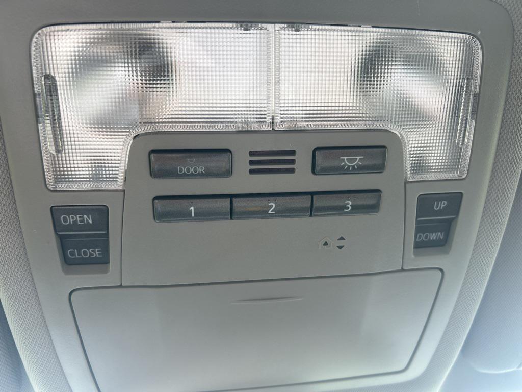 used 2019 Toyota Highlander car, priced at $27,795