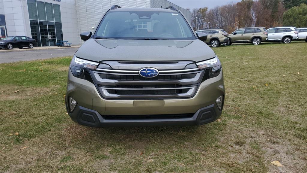 used 2025 Subaru Forester car, priced at $31,994