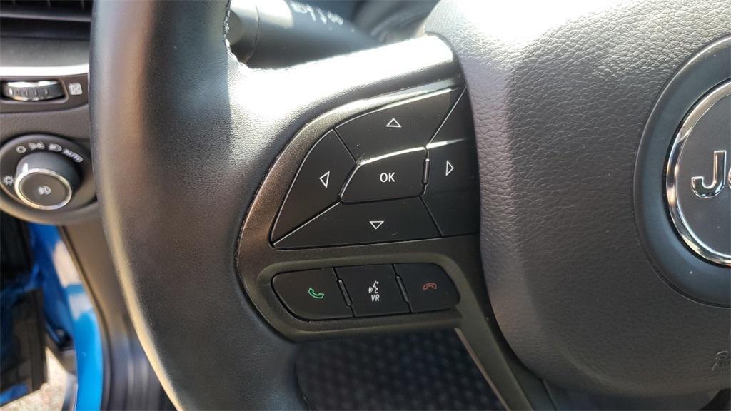 used 2019 Jeep Cherokee car, priced at $19,135