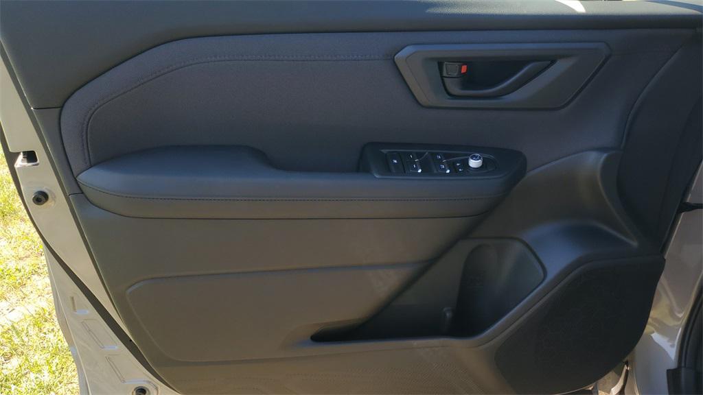 new 2025 Subaru Forester car, priced at $37,252