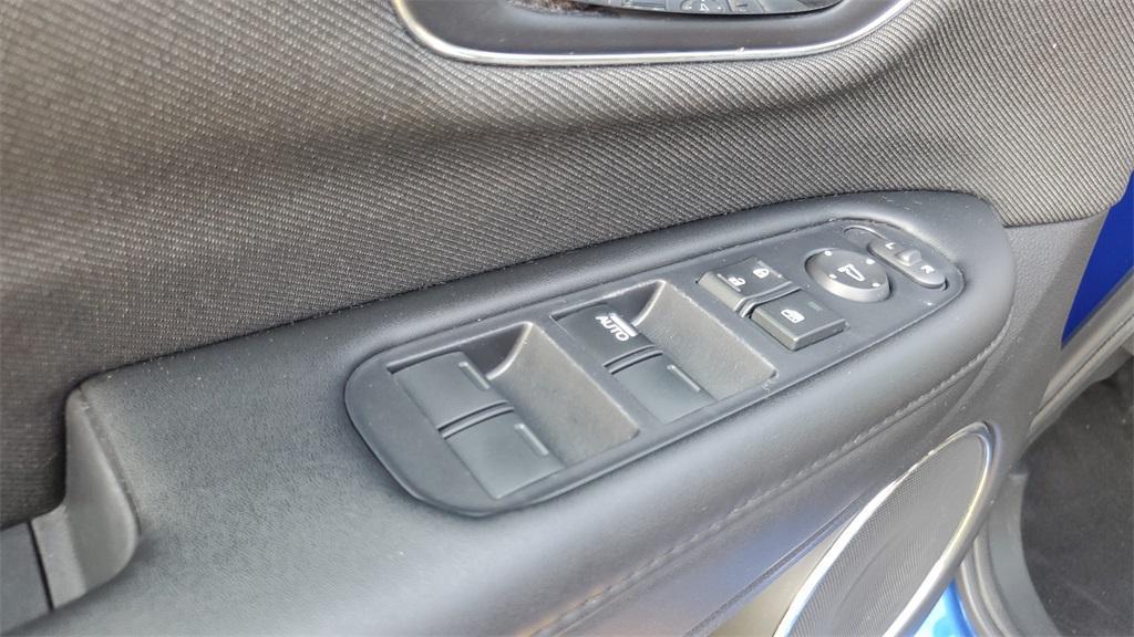 used 2022 Honda HR-V car, priced at $17,985