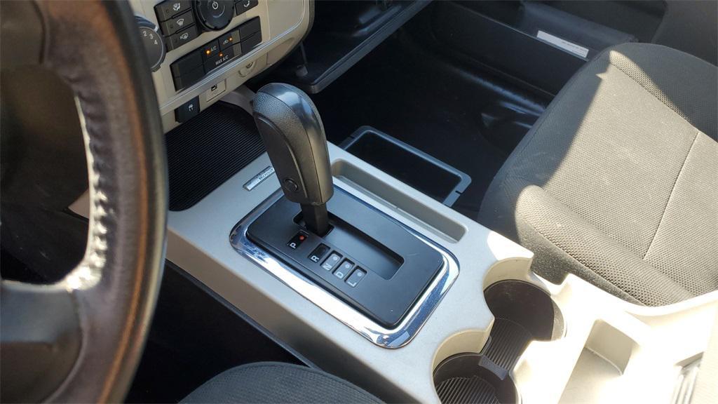 used 2009 Ford Escape car, priced at $5,382