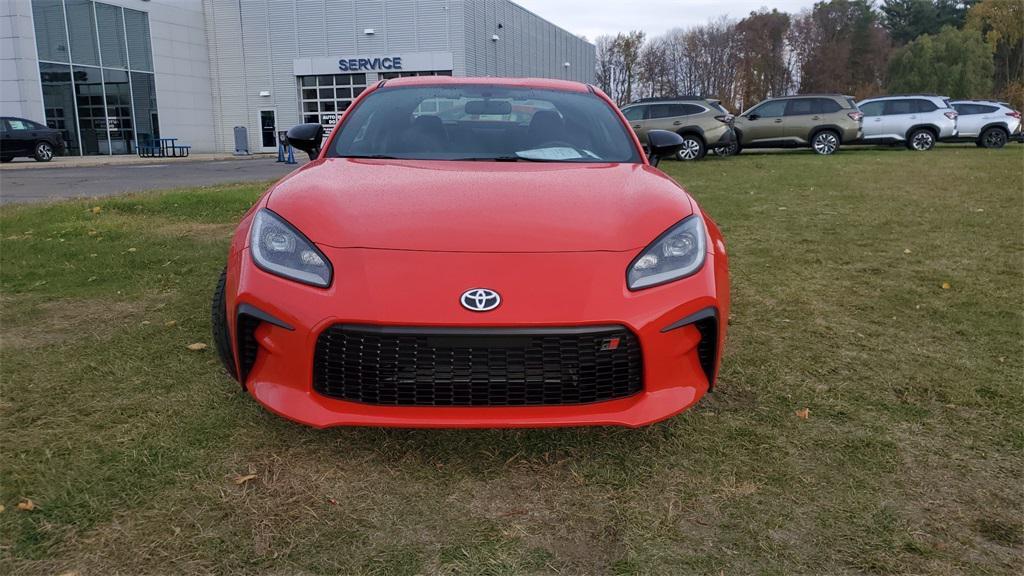 used 2024 Toyota GR86 car, priced at $29,988