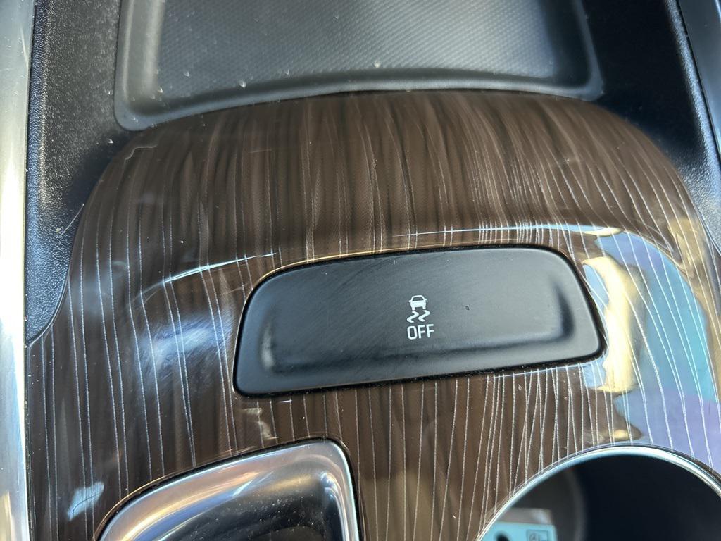 used 2017 Chevrolet Malibu car, priced at $14,957