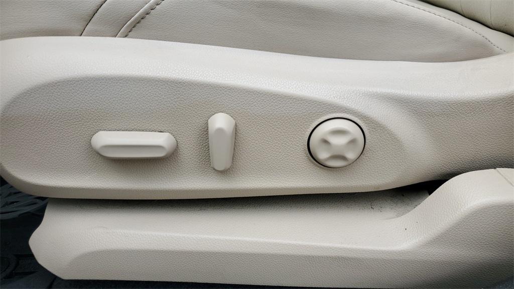 used 2020 Buick Envision car, priced at $17,346