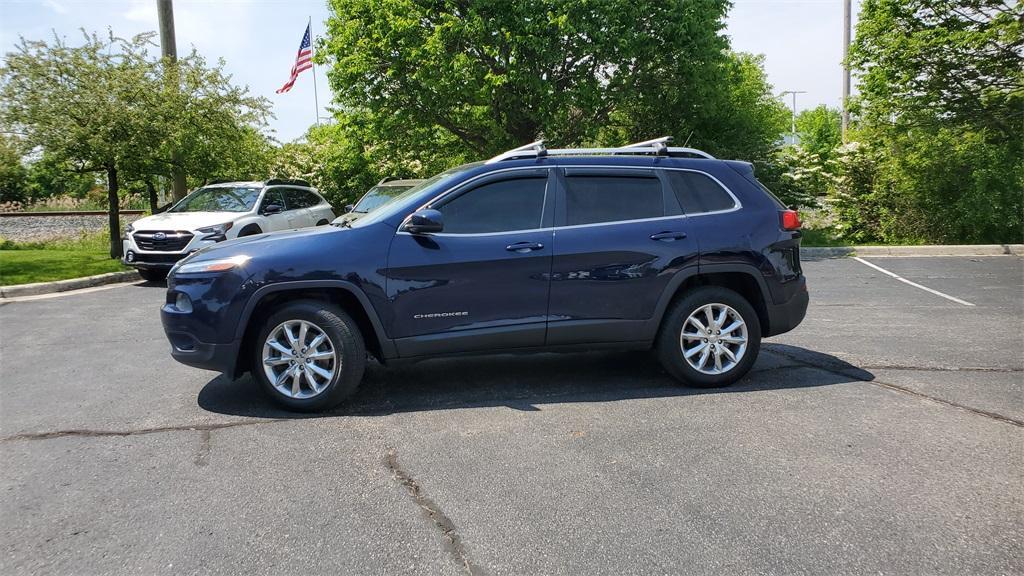 used 2014 Jeep Cherokee car, priced at $10,344