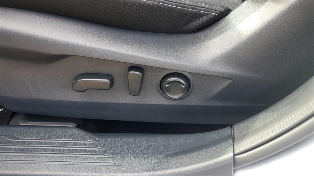 used 2025 Subaru Legacy car, priced at $25,678