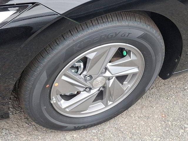 new 2025 Hyundai Elantra car, priced at $24,040