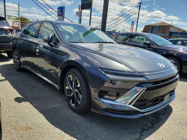 new 2024 Hyundai Sonata car, priced at $30,735