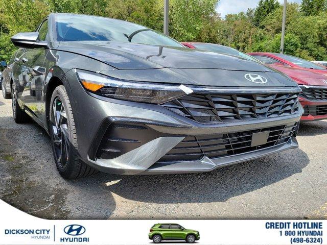 new 2024 Hyundai Elantra car, priced at $27,015
