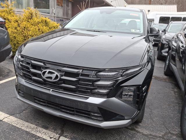 new 2025 Hyundai Tucson car, priced at $32,055