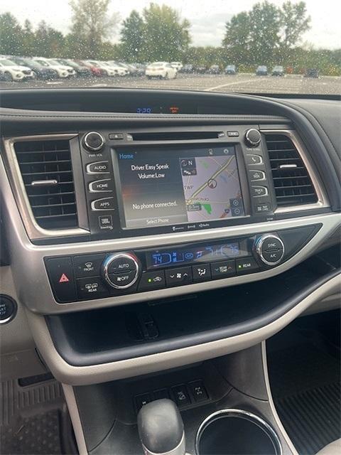 used 2018 Toyota Highlander car, priced at $27,545