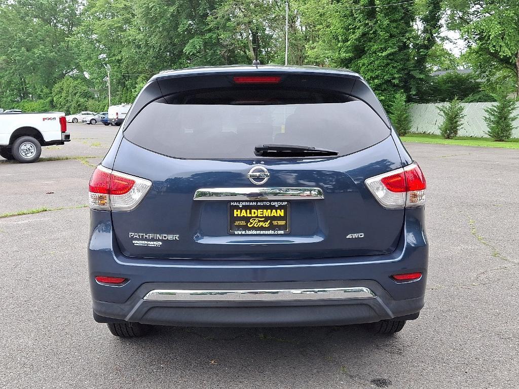 used 2015 Nissan Pathfinder car, priced at $15,995