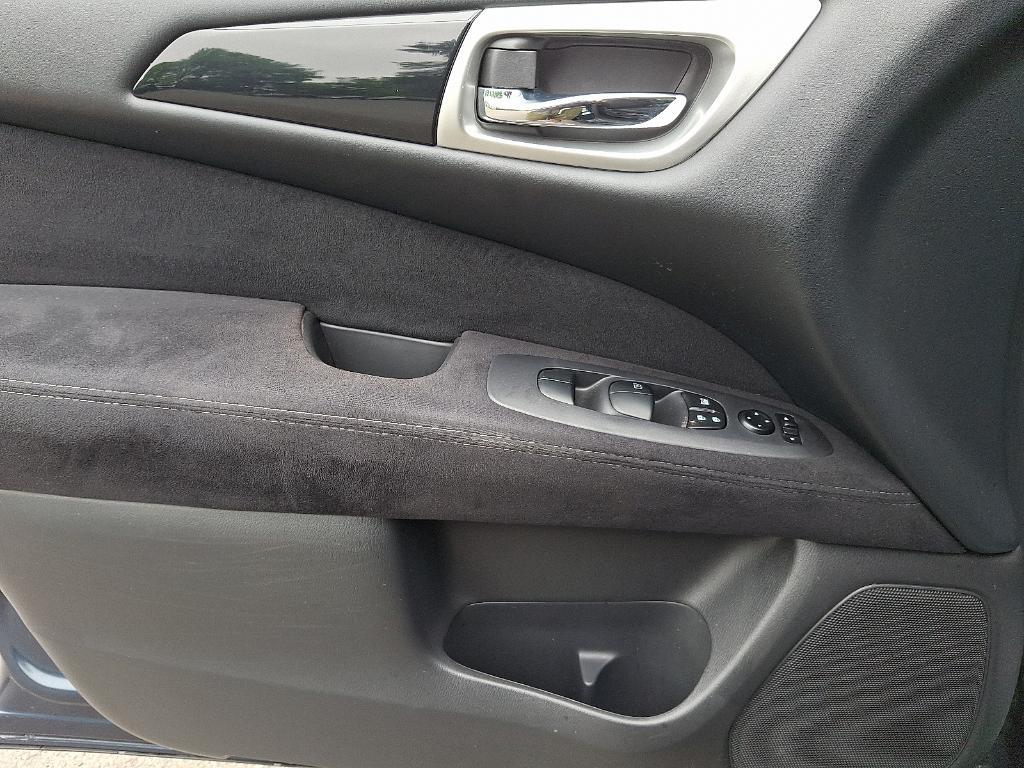 used 2015 Nissan Pathfinder car, priced at $15,995