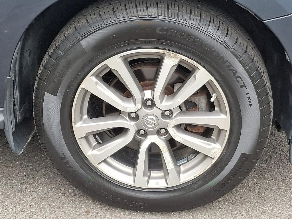 used 2015 Nissan Pathfinder car, priced at $15,995