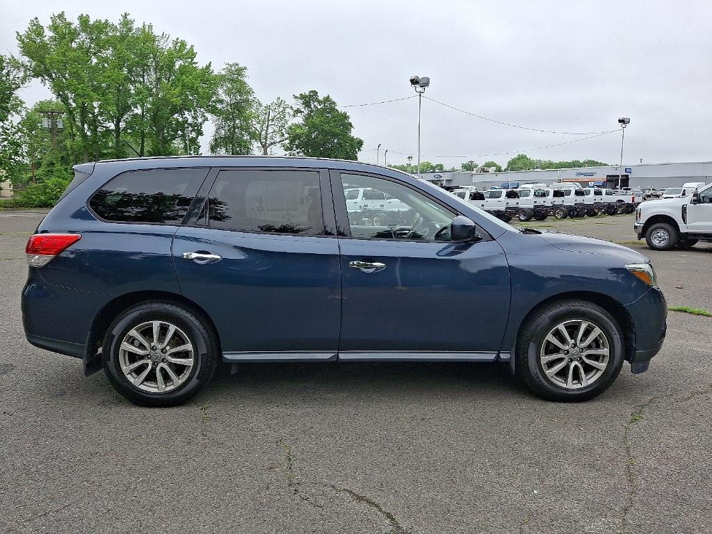 used 2015 Nissan Pathfinder car, priced at $15,995
