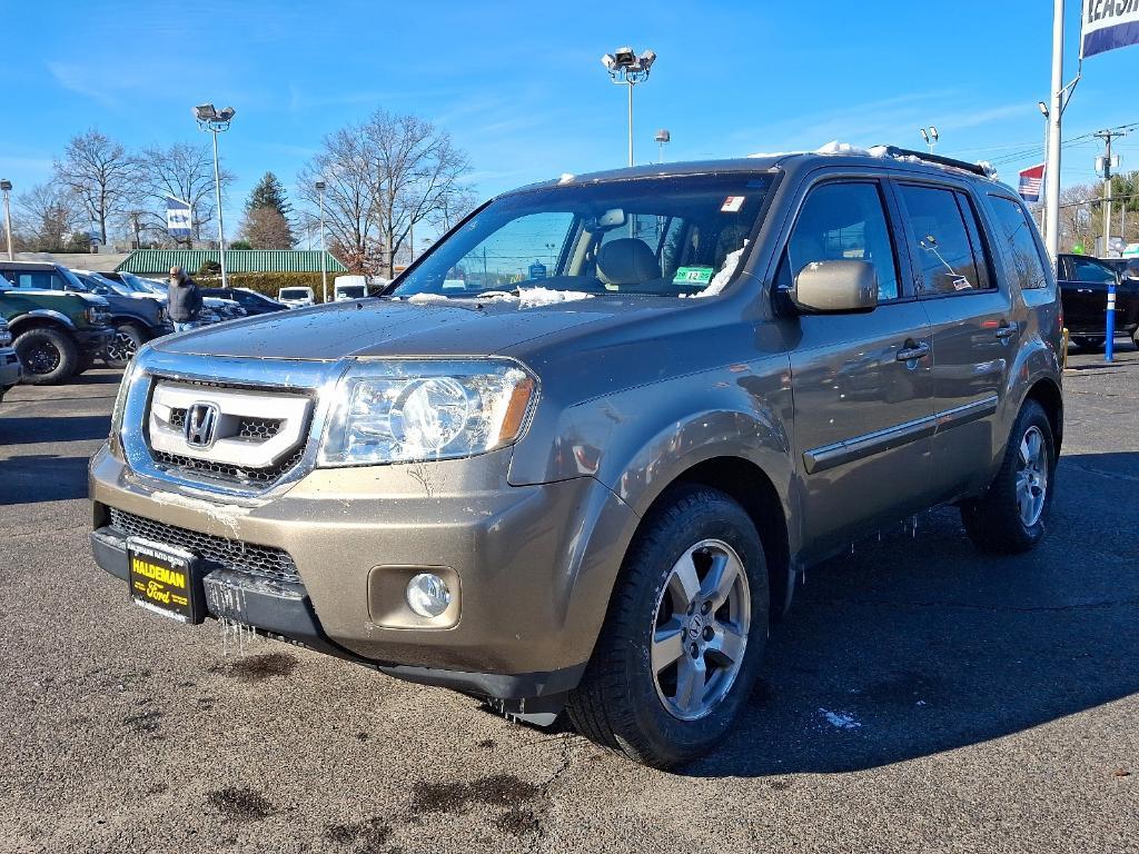 used 2011 Honda Pilot car, priced at $8,372