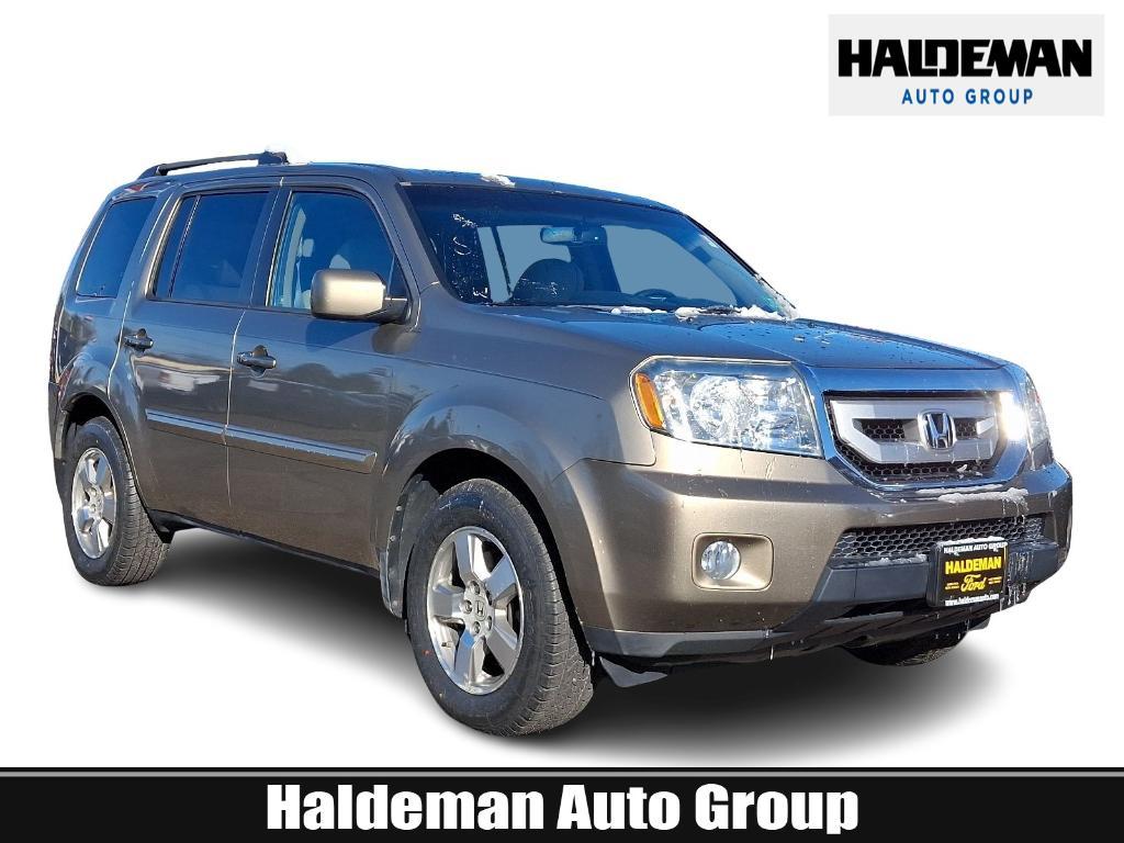 used 2011 Honda Pilot car, priced at $8,372