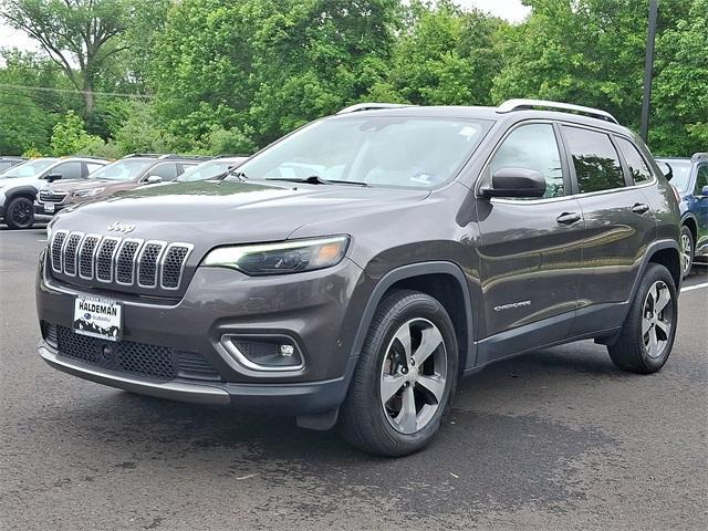 used 2019 Jeep Cherokee car, priced at $15,188