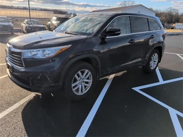 used 2015 Toyota Highlander car, priced at $15,995