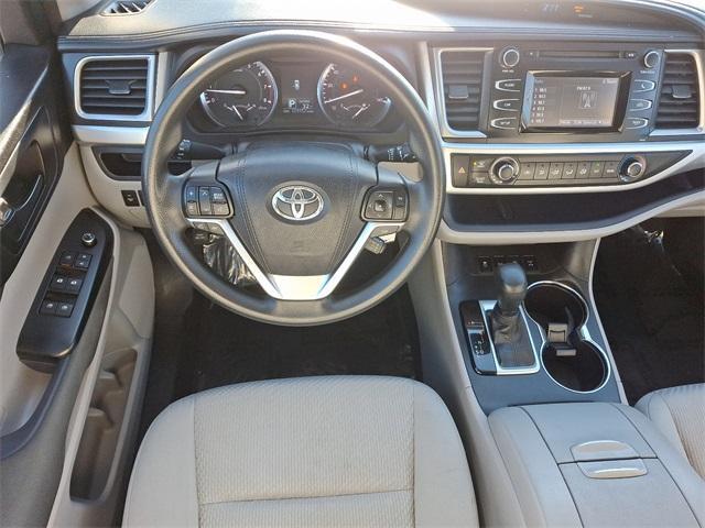 used 2015 Toyota Highlander car, priced at $15,247