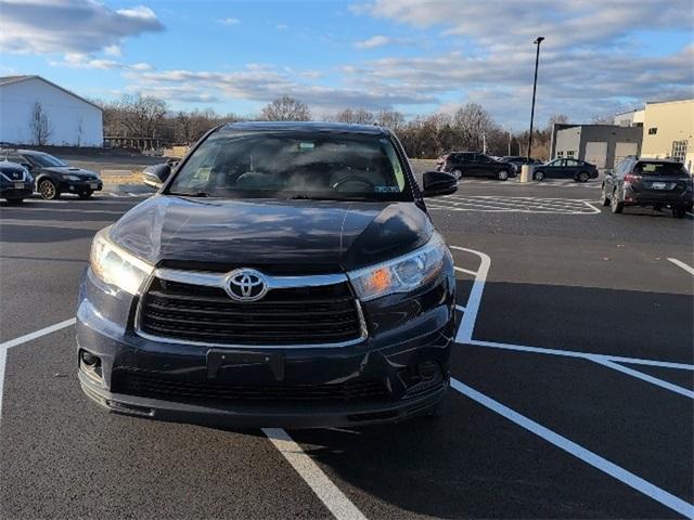 used 2015 Toyota Highlander car, priced at $15,995